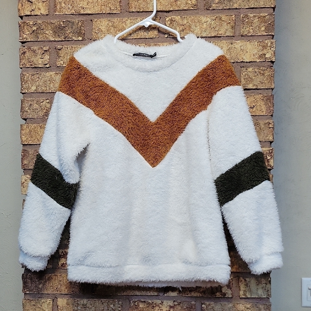 Doe & Rae Women's Colorblock Crewneck Cozy Sweater Size Small Fuzzy Fall